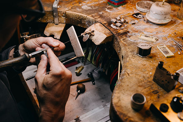 Silke Knetsch & Christian Streit Jewellery making