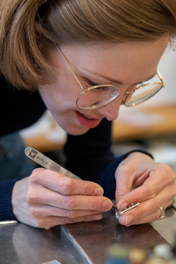 Martina Lončar Jewellery making
