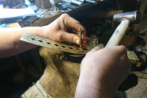 Vykintas Motuza Cutlery making