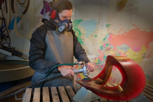 Heike Brachlow Glass sculpting