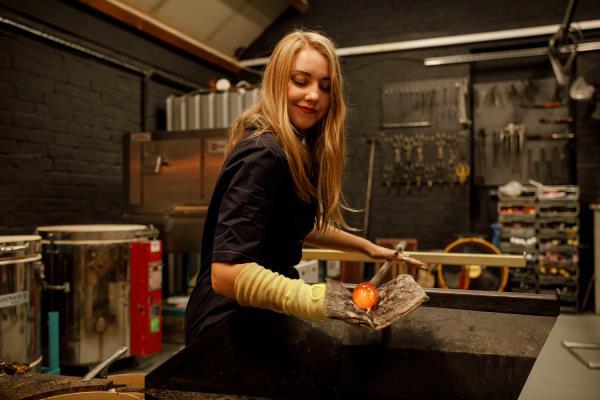 Bethany Wood Glass sculpting