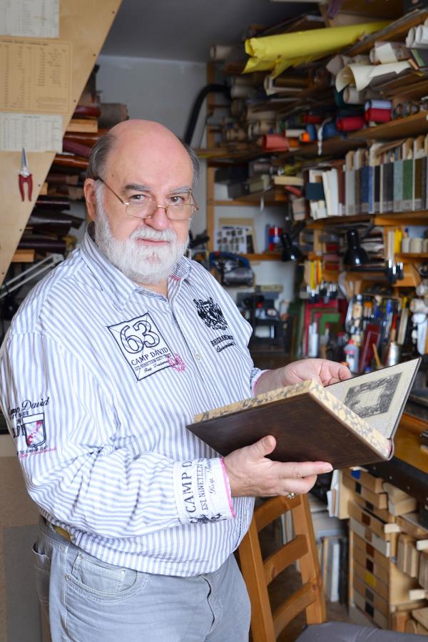 Leonid Kolpakhchiev Bookbinding