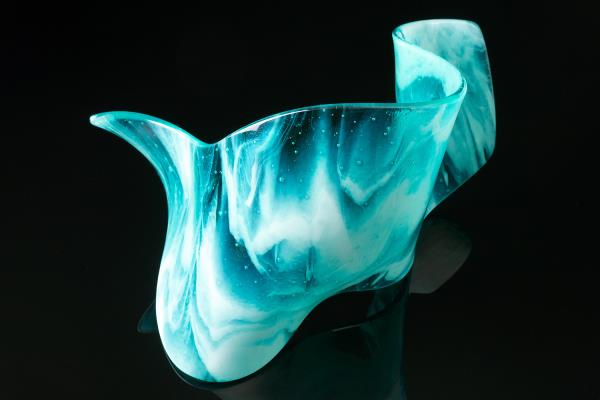 Lisa Pettibone Glass sculpting