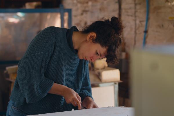 Nina Casson McGarva Glass sculpting