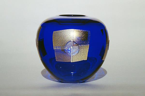 Tchai Munch Cobalt blue vase