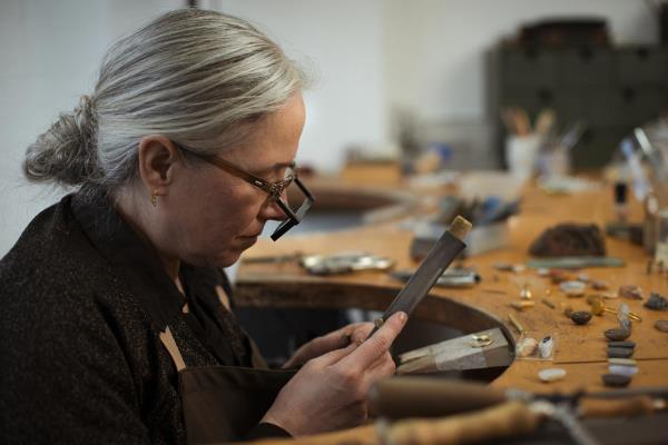 Sian Evans Jewellery making
