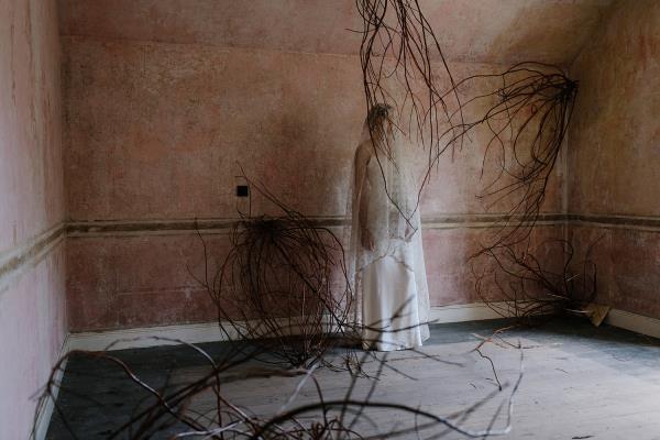 Fiona Inglis The House - pink room