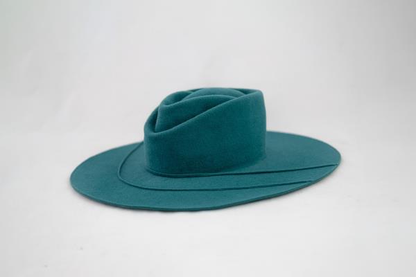 Sofia Caldas Peacock Love