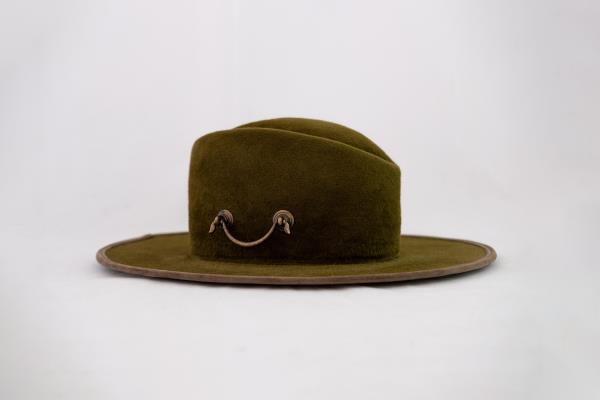 Sofia Caldas These hats are made for walkin'