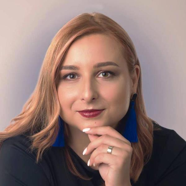 Simona Girbou Jewellery making