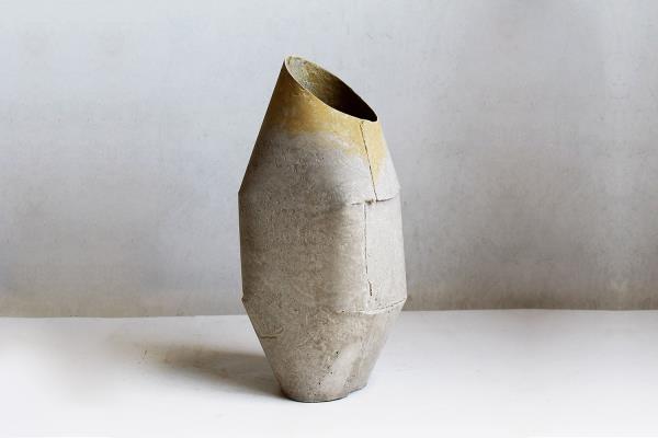 Jorge Carreira Planified Cement vessel