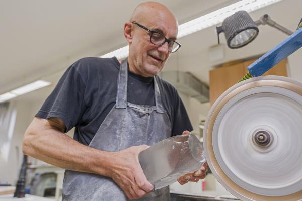 Ilja Bílek Glass sculpting