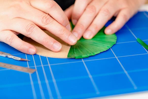 Mélanie Richet Straw marquetry