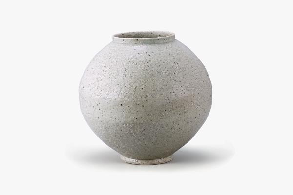 Gyung Kyun Shin Textured moon jar