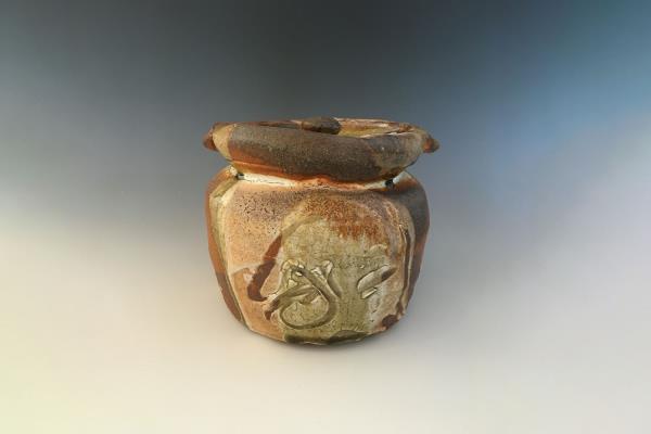 Marcus O’Mahony Lidded pot