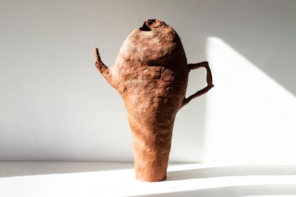 Bojana Ristevski Mlaker Extraterrestrial teapot (red)