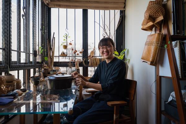 Si Ying Ng Basket weaving