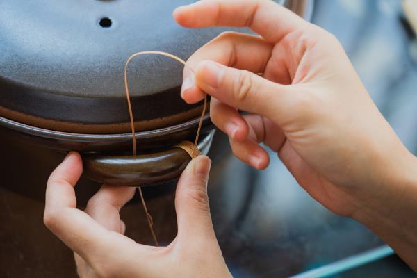 Si Ying Ng Basket weaving