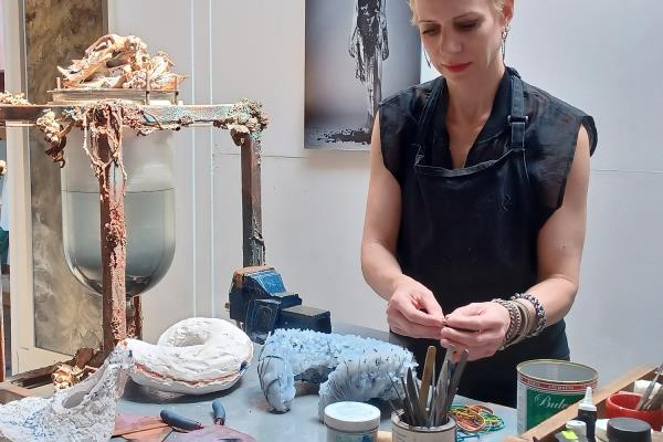 Katrin Spranger Metal sculpting