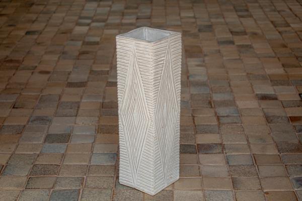 Nyari Kadhani-Gurupira Tall rectangular vessel