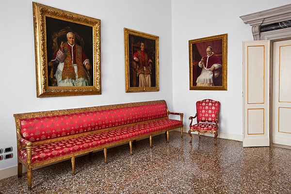 Giovanni Vianello Silk sofa