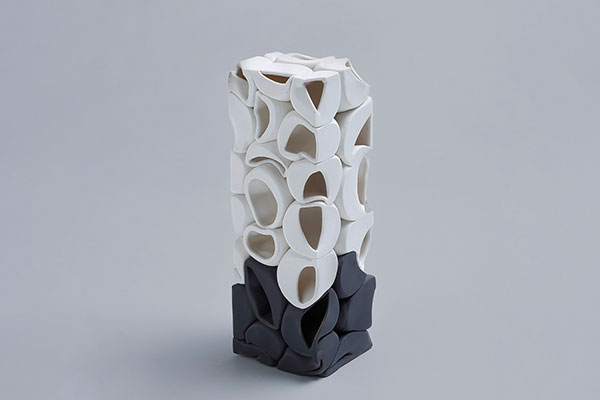 Karin Putsch-Grassi BLACK TO WHITE