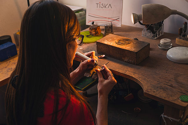 Mariana Schwedt Vellano Jewellery making