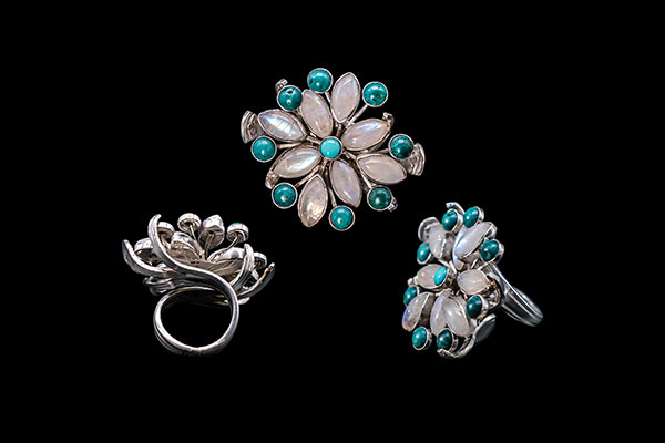 Pablo Grillo Nativa, flower ring