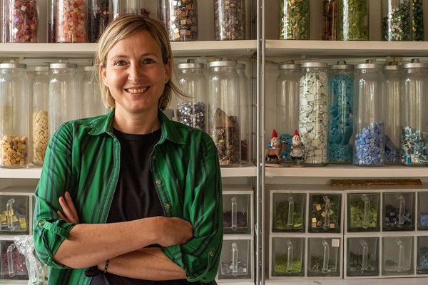 Pamela Canestrini Mosaic making