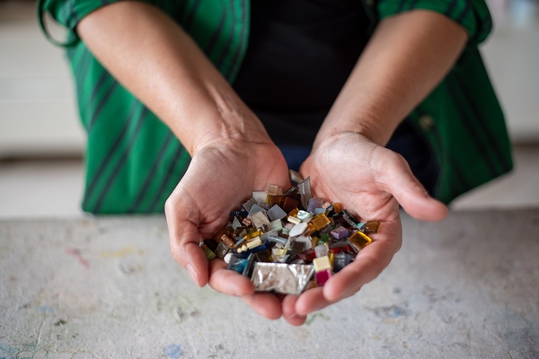 Pamela Canestrini Mosaic making