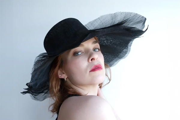 Margret Porwoll The Black Hat