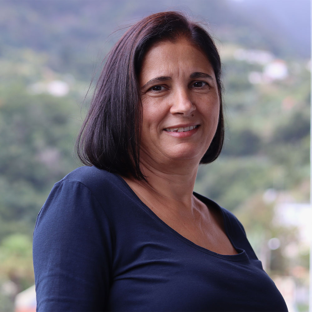 Ana Luisa Santos