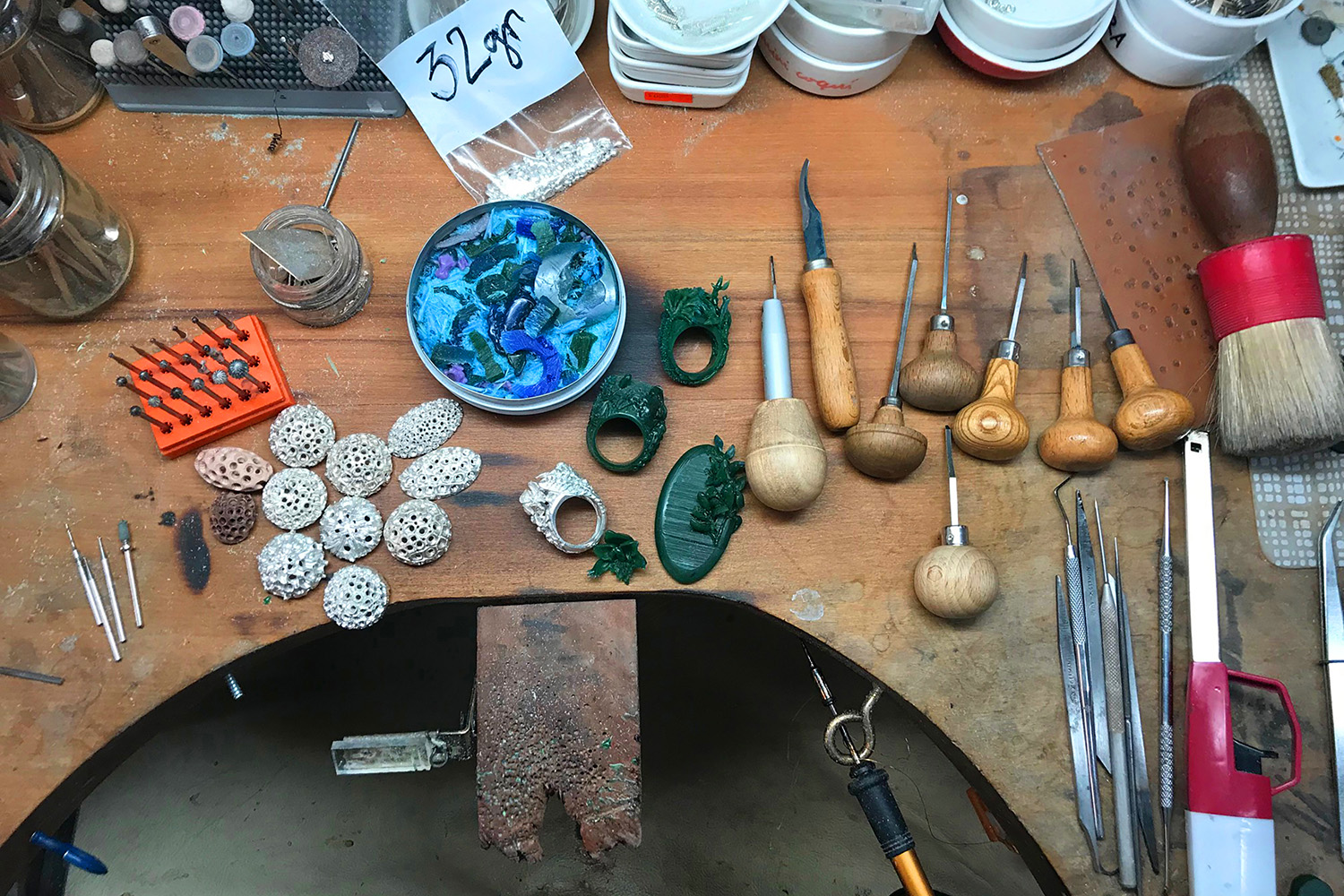 Lucía Nieves Cortés Initiation to traditional goldsmithing in Puerto Rico