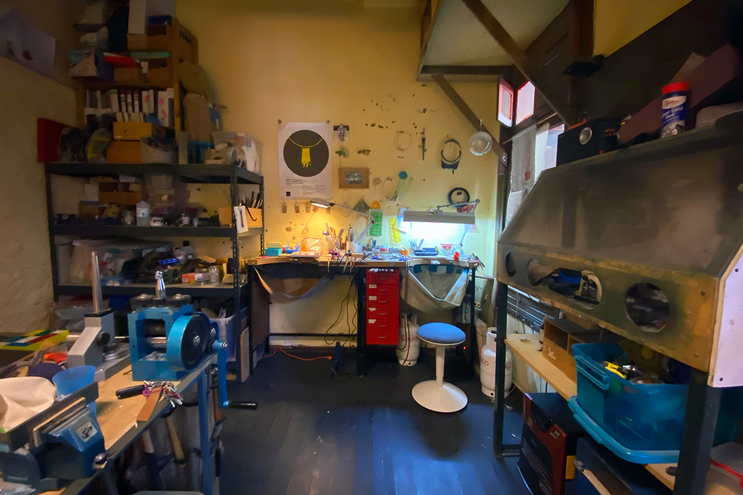Lucía Nieves Cortés Craft perspectives from the goldsmith's workshop in Puerto Rico